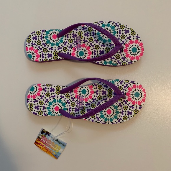 NWT Nami Kaleidoscope Flip Flops - Picture 2 of 3